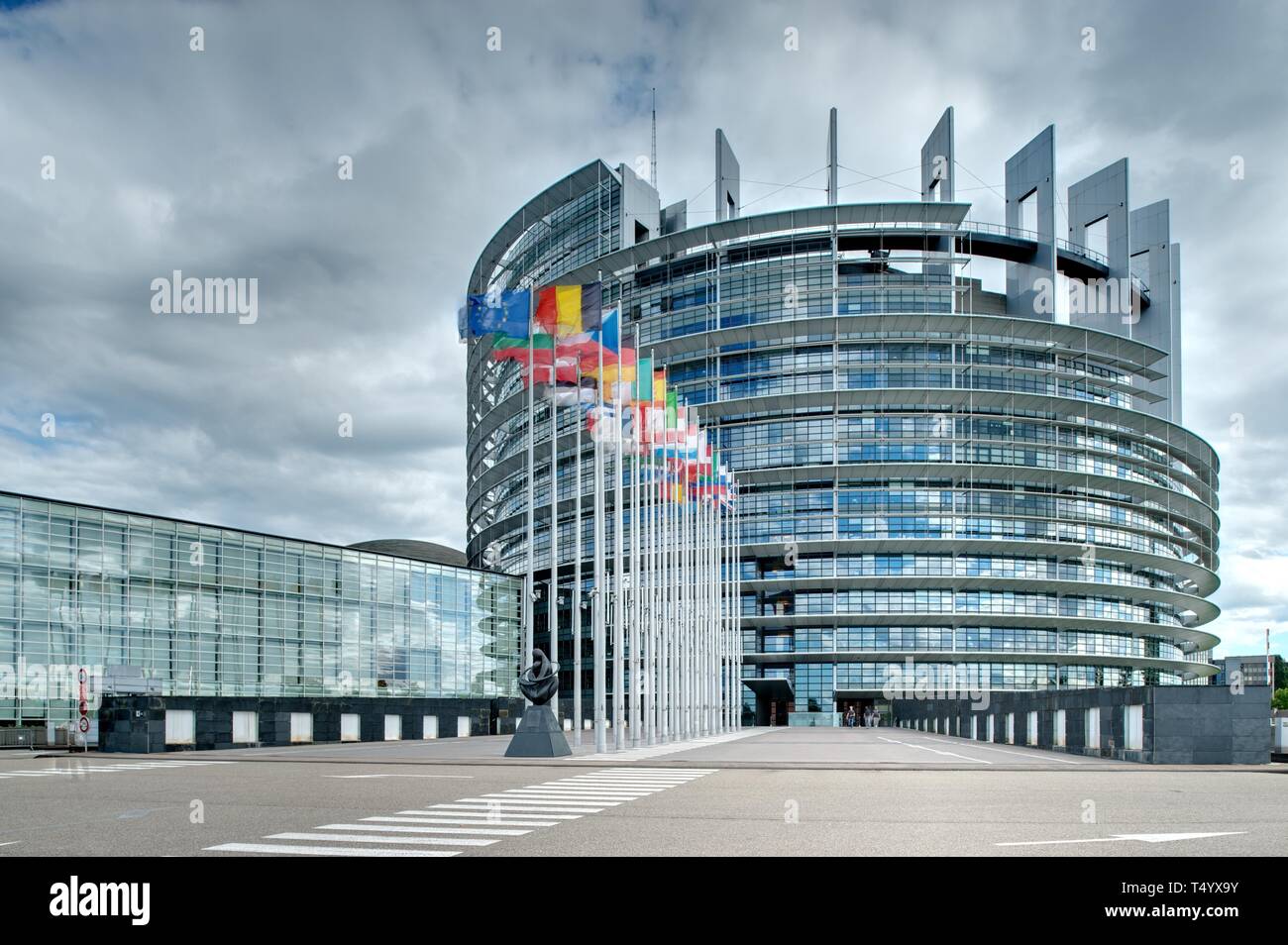 европейский парламент страсбург. здание европарламента в брюсселе. европарламент брюссель. европейский союз парламент. здание европейского парламента в страсбурге.