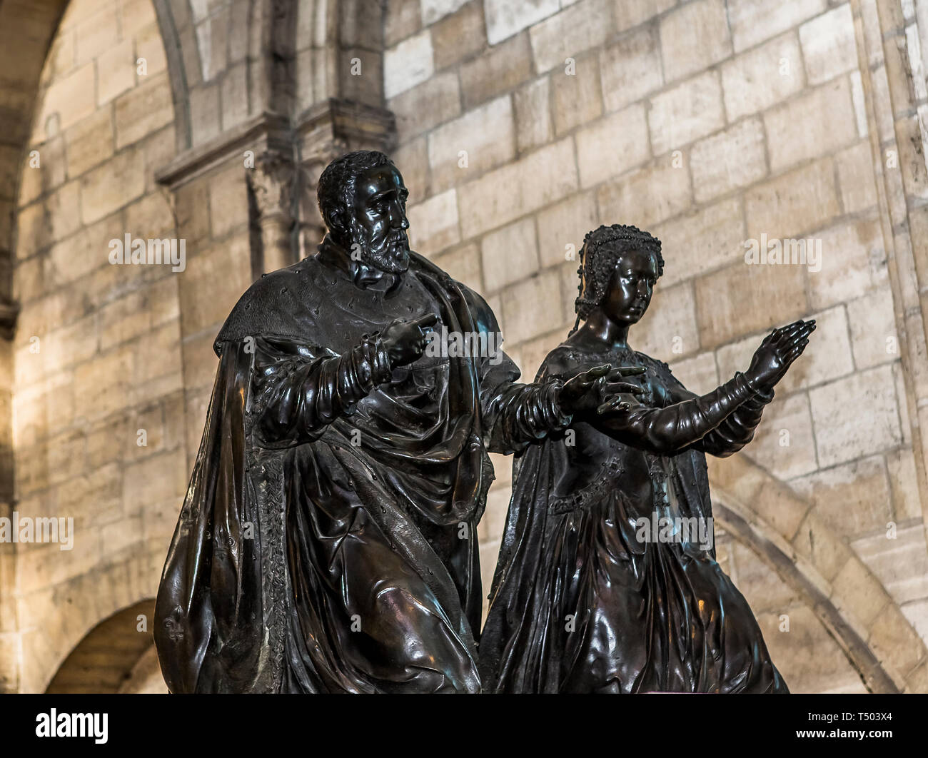 SAINT-DENIS, FRANCE – FEBRUARY 12, 2015 : Recumbent statue of catherine de medicis in basilica of saint-denis,  necropolis of french monarchs, Februar Stock Photo