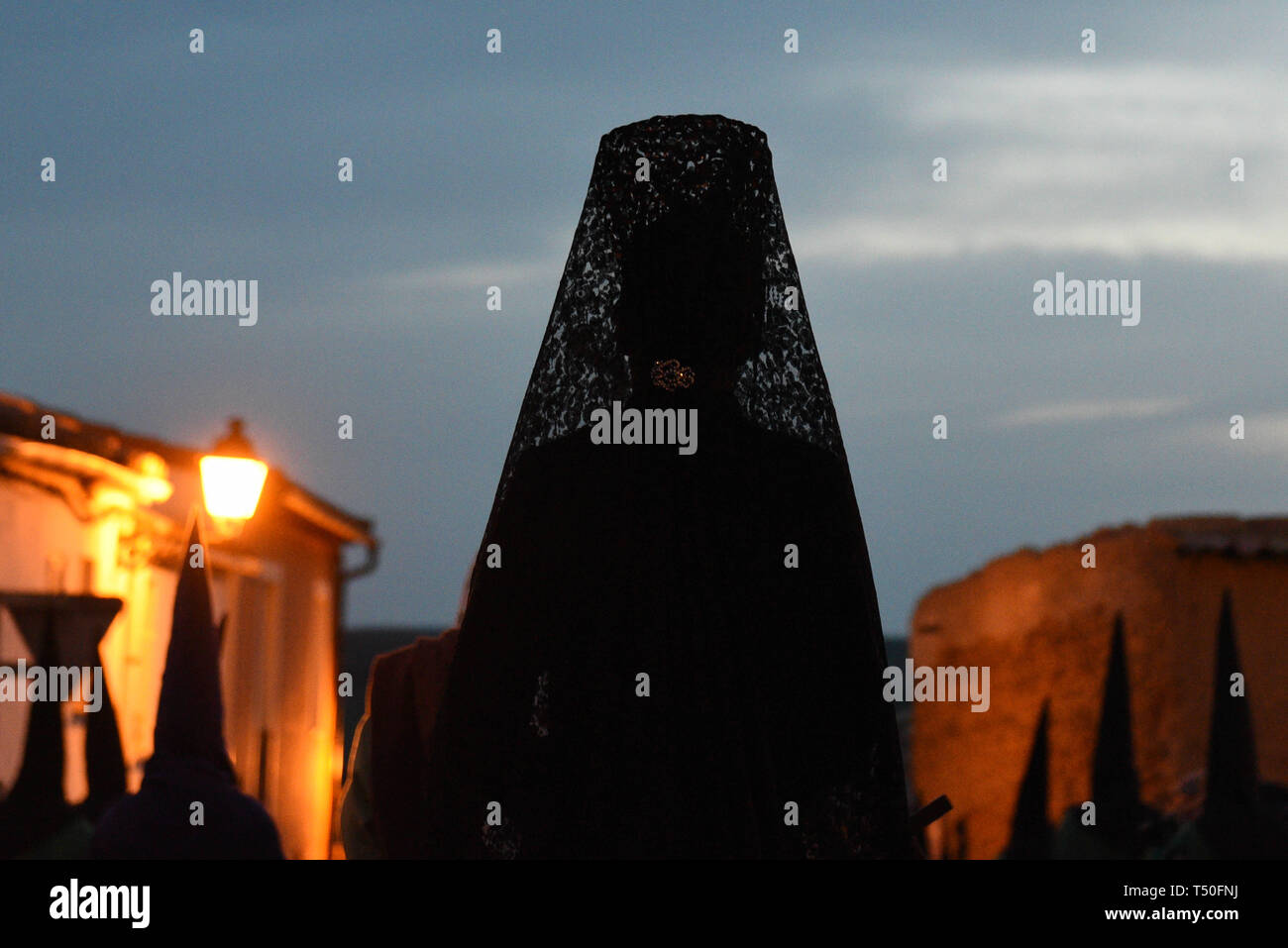 Almazan, Soria, Spain. 19th Apr 2019. A penitent is seen during the procession of 'Viernes Santo' (Good Friday) in Soria, north of Spain. Credit: John Milner/SOPA Images/ZUMA Wire/Alamy Live News Stock Photo