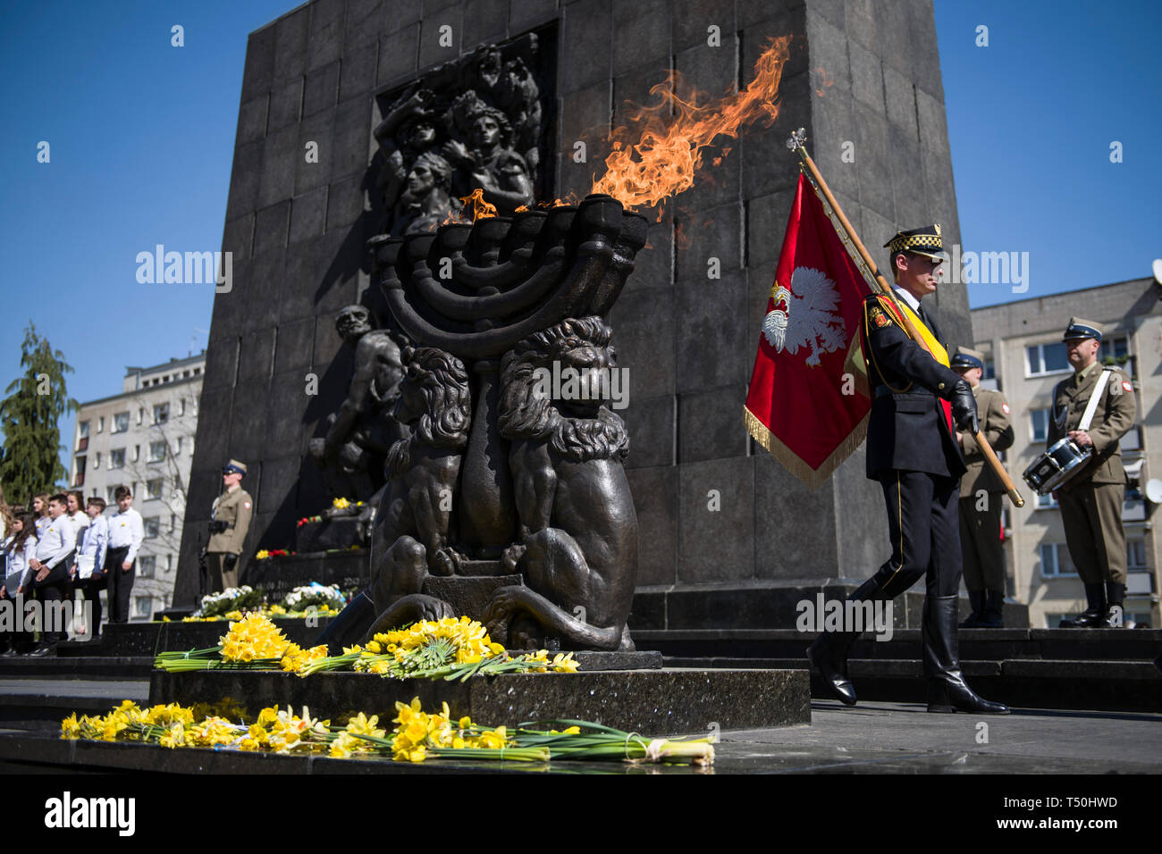 A view of The monument of Warsaw Heroes of the Ghetto during a ceremony to mark the 76th anniversary of the outbreak of the Warsaw Ghetto Uprising. As part of the ceremony alarm sirens were heard throughout the city to remember those who were murdered in the ghetto in 1943. The Warsaw ghetto uprising was a violent revolt that occurred from April 19 to May 16, 1943, during World War II. Residents of the Jewish ghetto in Nazi-occupied Warsaw, Poland, staged the armed revolt to prevent deportations to Nazi-run extermination camps. Stock Photo
