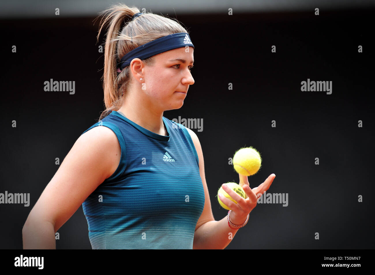 Prostejov, Czech Republic. 20th Apr, 2019. Karolina Muchova of the Czech  Republic in action during the Fed Cup play-off round between Czech Republic  and Canada in Prostejov in the Czech Republic. Credit: