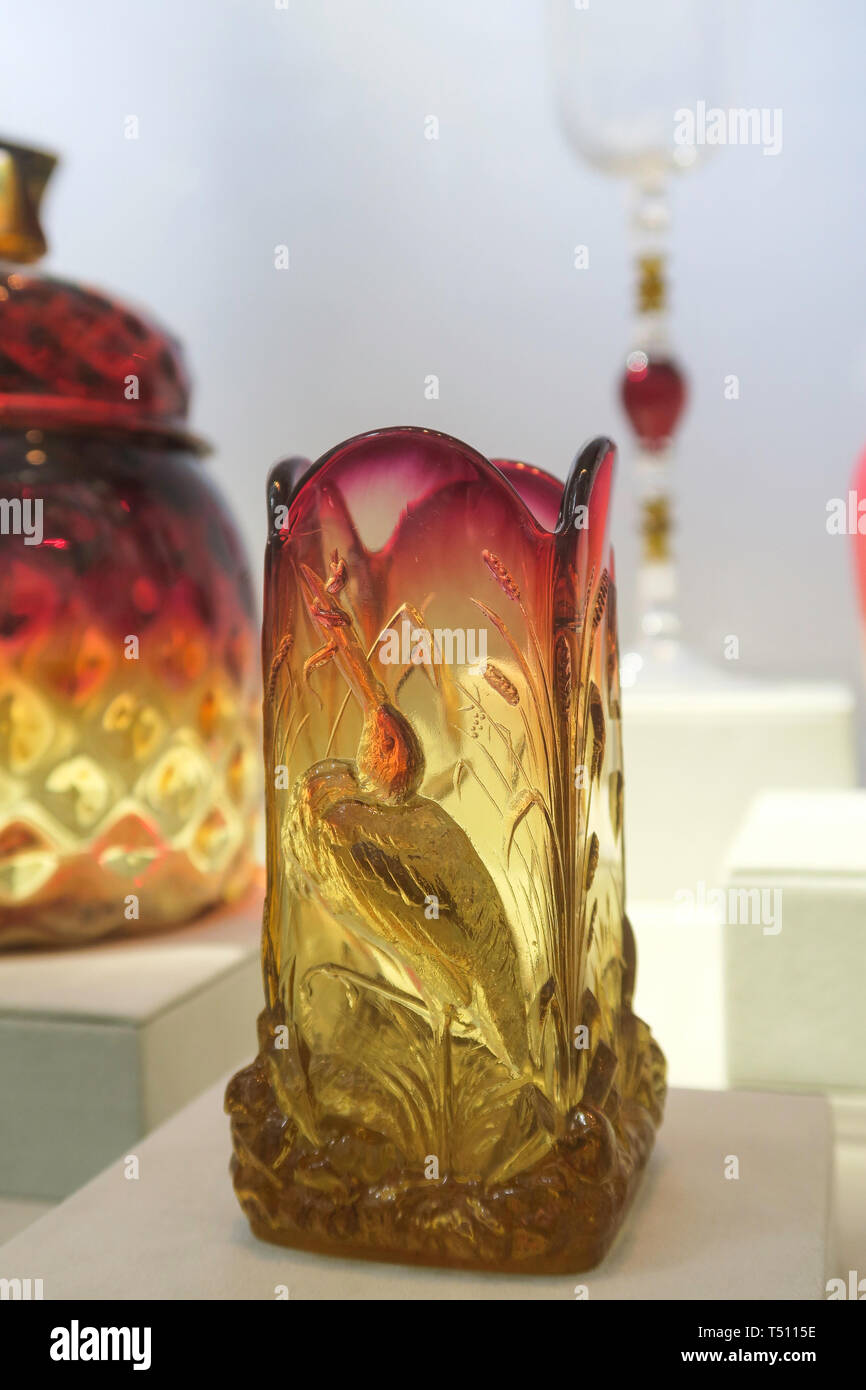 Blown Glass Vase in the Glass Exhibit at the Metropolitan Museum of Art in  New York City, USA Stock Photo - Alamy