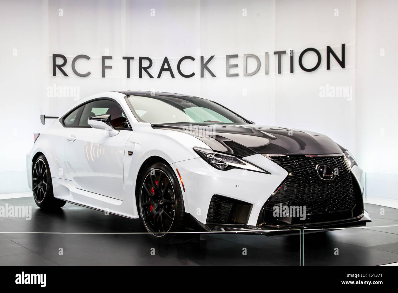 Lexus rc f hi-res stock photography and images - Alamy