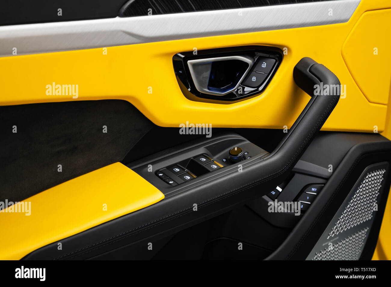 2019 Lamborghini Urus Stock Photo 244046613 Alamy