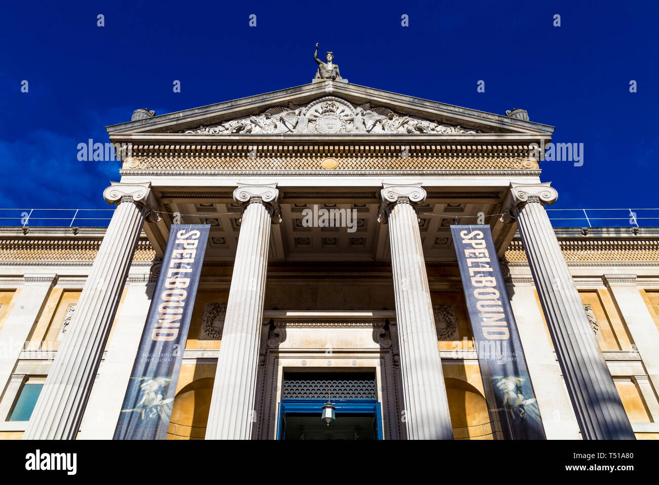 Classical style facade of the Ashmolean Museum of Art and Archaeology (Spellbound exhibition) in Oxford, UK Stock Photo