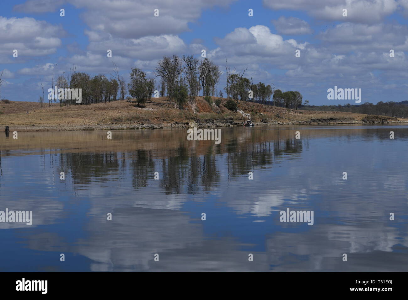 Wivenhoe dam hires stock photography and images Alamy