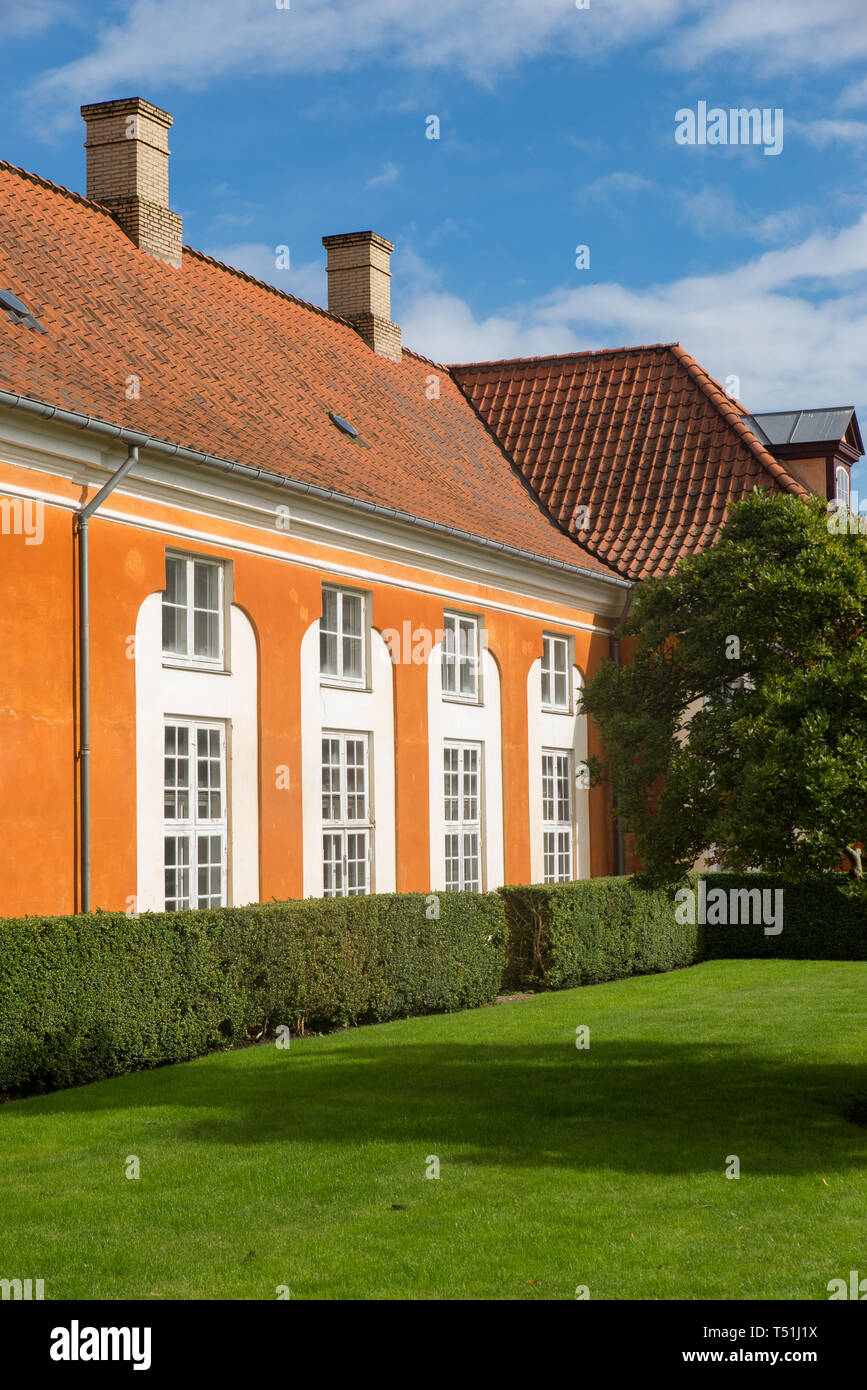 Häuser im Fredericksberg Park, Kopenhagen. House in Fredericksberg Park, Copenhagen, Denmark. Stock Photo