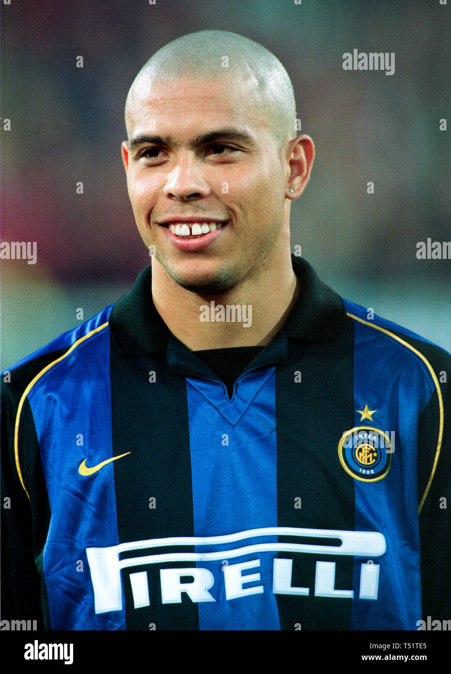 Ronaldo Nazario Inter Milan Hi res Stock Photography And Images Alamy Ronaldo Nazario Inter Milan Hi res Stock Photography And Images Alamy