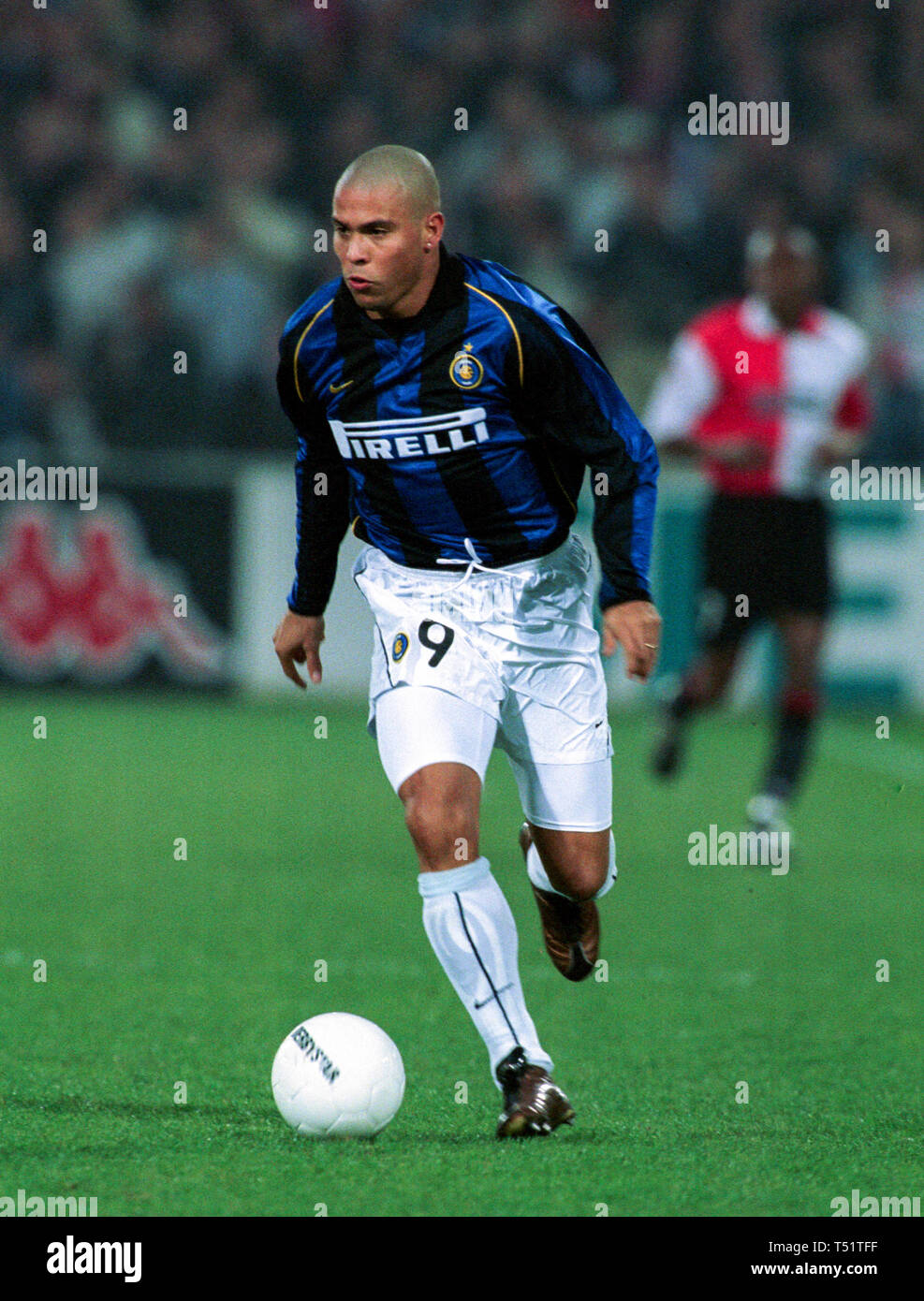 Ronaldo nazario inter milan hi-res stock photography and images