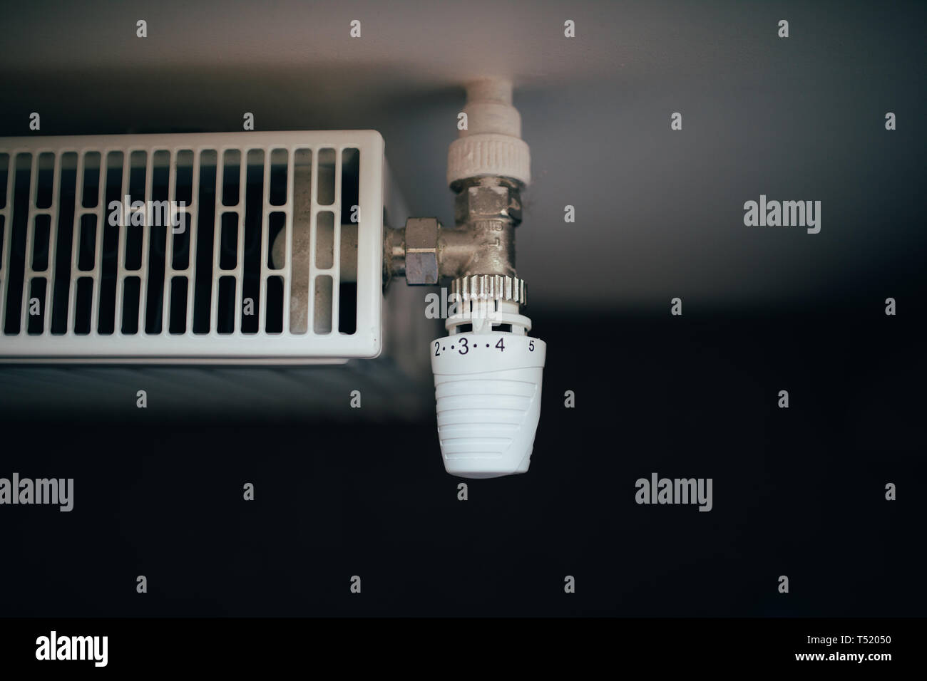 temperature knob of heating radiator Stock Photo Alamy