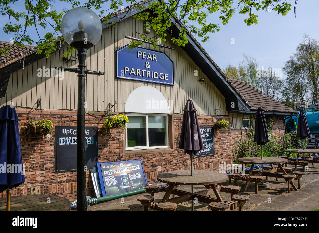 The Pear & Partridge pub in the village of Perton, South Staffordshire near Wolverhampton, UK. Stock Photo