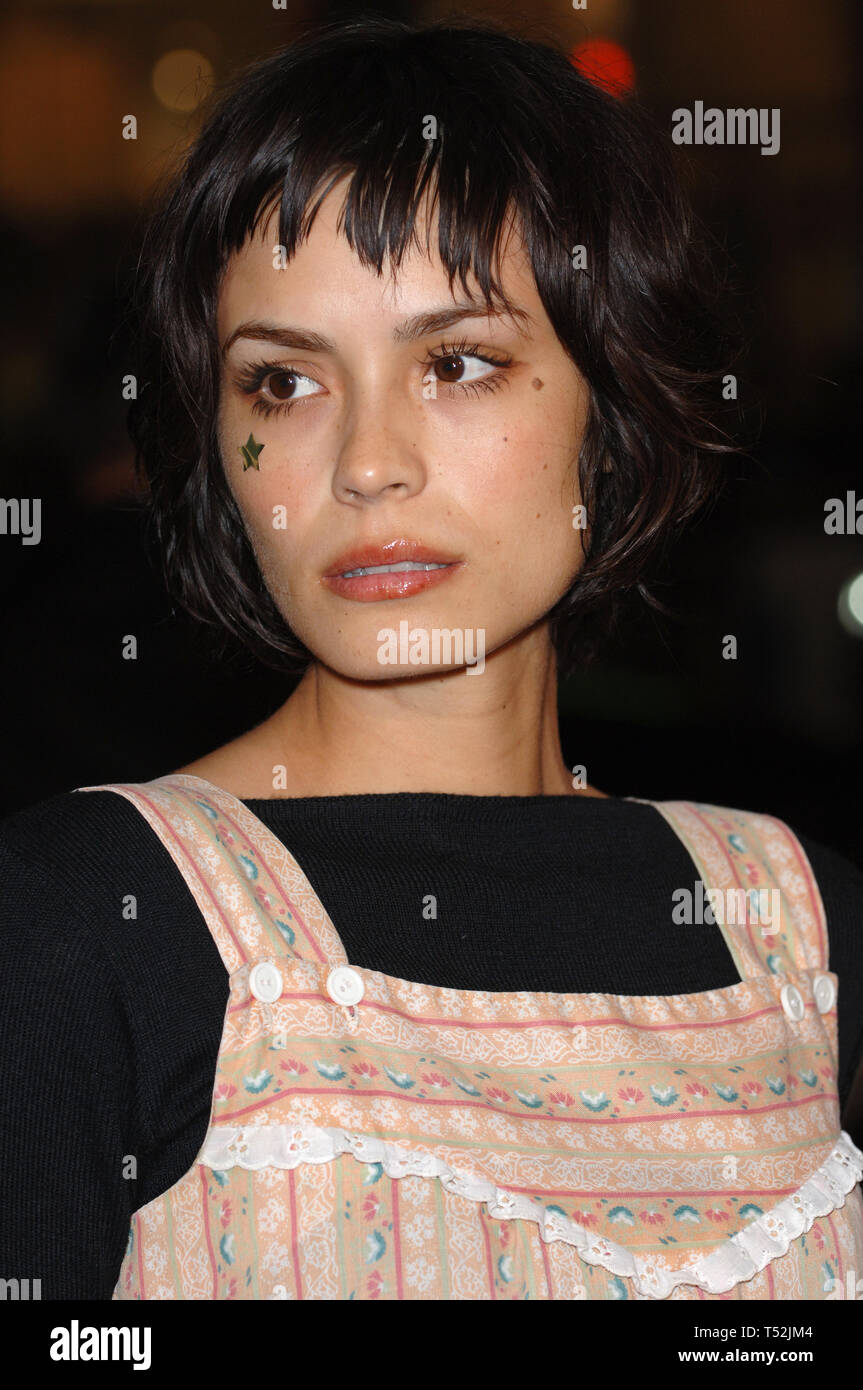 Photos shannyn sossamon Shannyn Sossamon