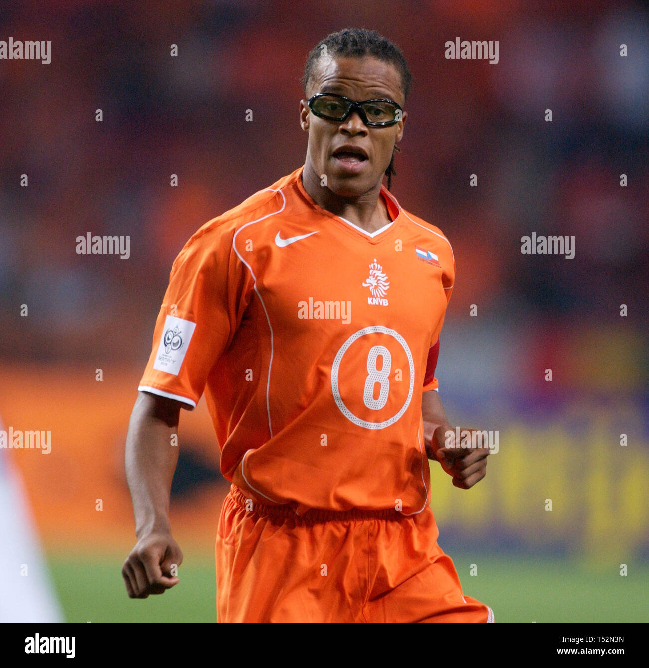 Amsterdam Arena Netherlands 8 9 2004 Football Qualifier For The Fifa World Cup 2006 Netherlands Orange Vs Czech Republic White 2 0 Edgar Davids Ned Stock Photo Alamy