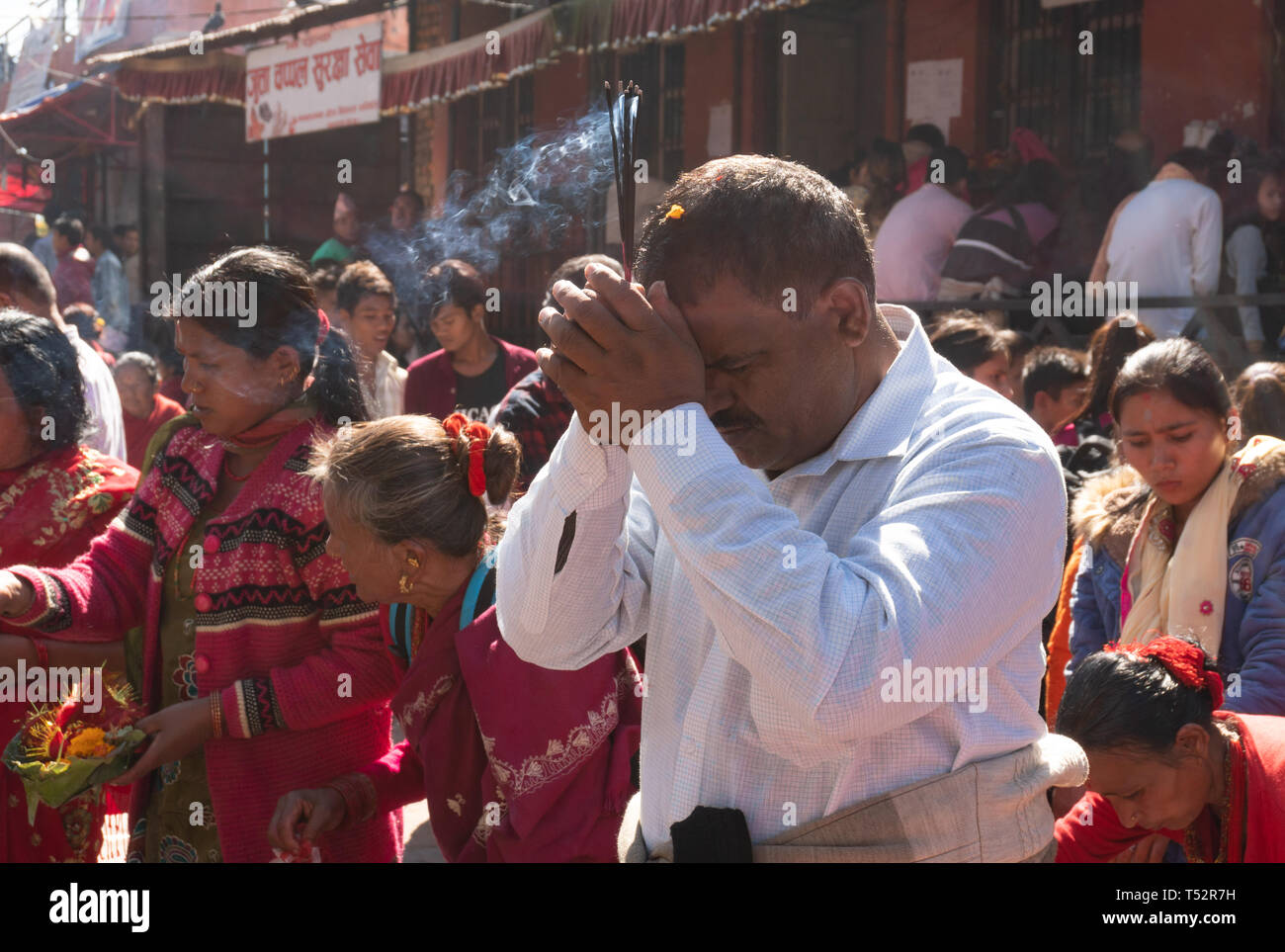 Incense sticks in hindu temple hi-res stock photography and images - Alamy