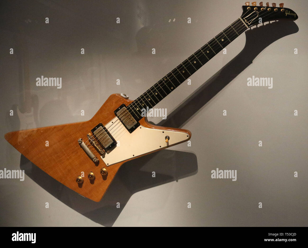 Gibson explorer hi-res stock photography and images - Alamy