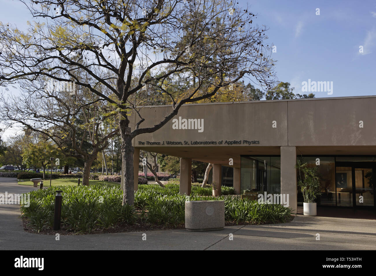 Thomas j watson physics laboratory hi-res stock photography and images ...