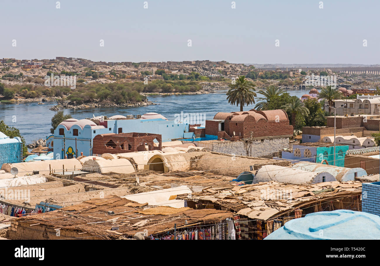 African houses in beautiful scenery hi-res stock photography and images ...