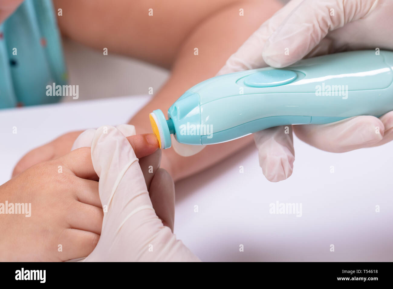 baby finger nail trimmer