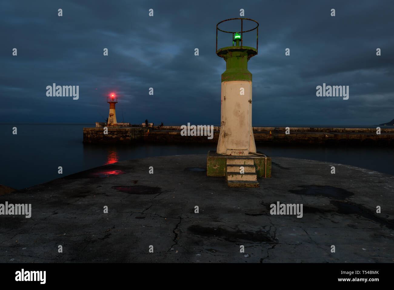 Port and starboard navigation lights at the entrance to the Kalk Bay
