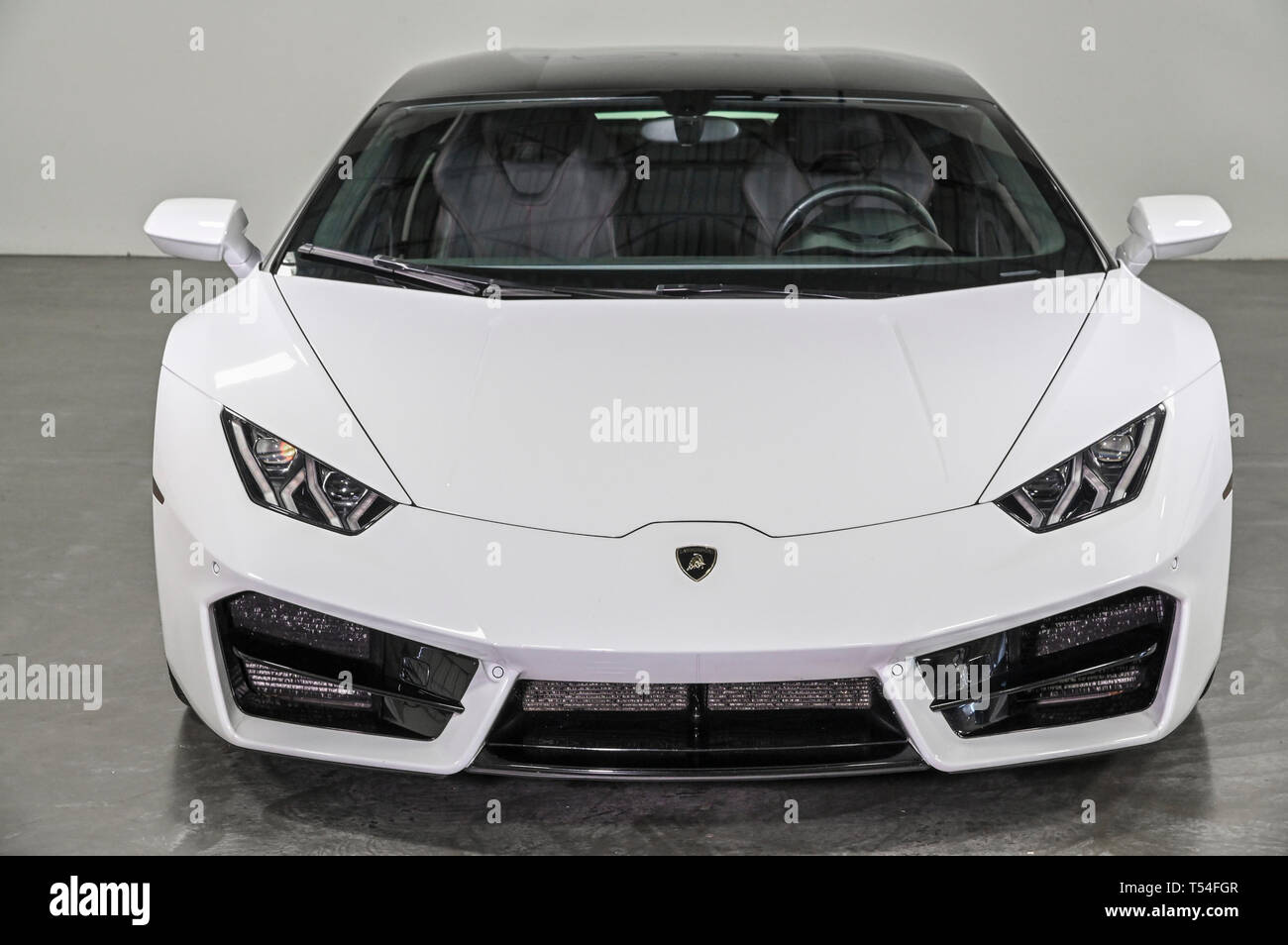 April 20 2019 2016 Lamborghini Huracan Lp 580 2 Style Package Garage Door Opener Universal Garage Door Opener Wheels 20 Hands Free Profile Bluetooth Preparation Bluetooth Connection Front Rear Parking Sensors Rear
