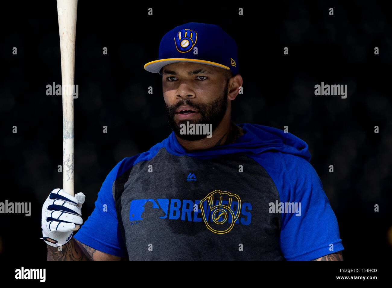 Majestic MLB Youth Milwaukee Brewers Eric Thames #7 Cool Base Home Jersey