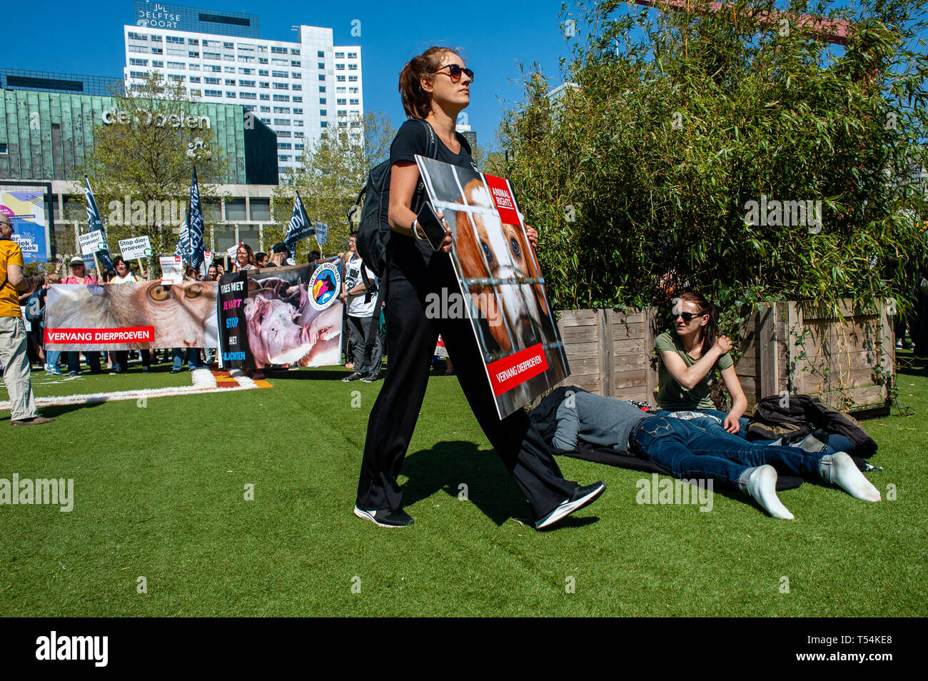 Rotterdam, Netherlands. 20th Apr, 2019. A woman is seen holding a placard during the protest. The Non-governmental organization 'Animal Rights' organized a demonstration for the replacement of animal testing. Hundreds of people gathered in the center of Rotterdam to demand to the Dutch government to stop subsidizing animal testing and exploring other alternatives. Credit: SOPA Images Limited/Alamy Live News Stock Photo