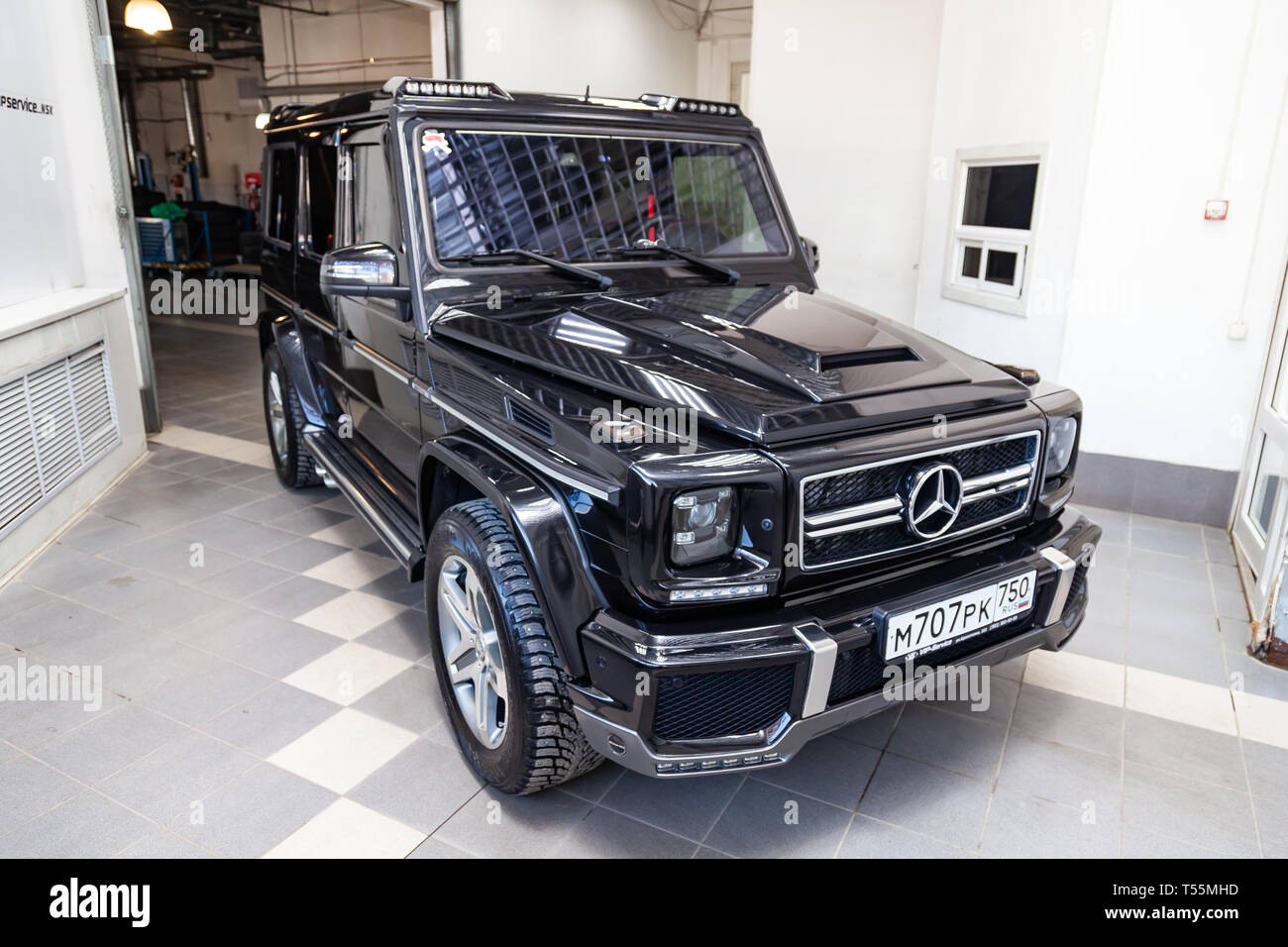 Novosibirsk Russia 08 01 18 Front View Of Luxury Very Expensive New Black Mercedes Benz G Class 350d Car With Brabus Tuning Stands In The Washing Stock Photo Alamy