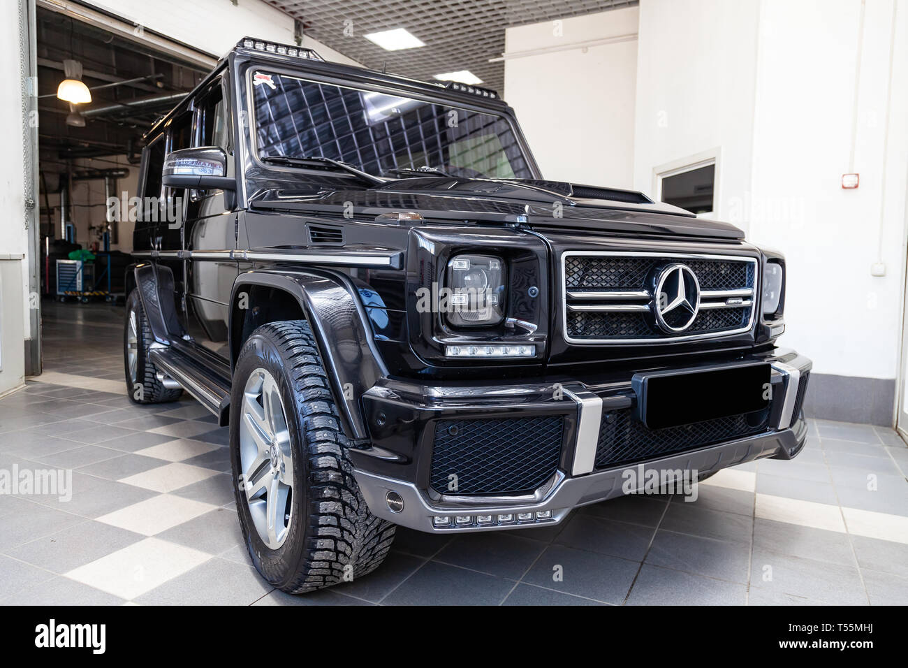 Novosibirsk Russia 08 01 18 Front View Of Luxury Very Expensive New Black Mercedes Benz G Class 350d Car With Brabus Tuning Stands In The Washing Stock Photo Alamy