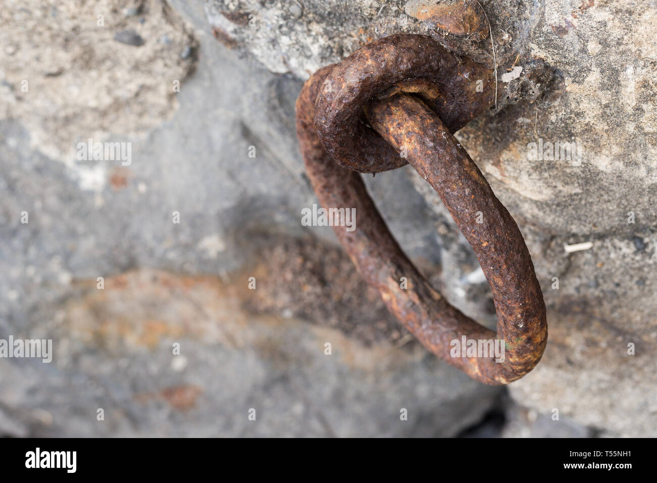 Mooring ring metal concrete hi-res stock photography and images - Alamy