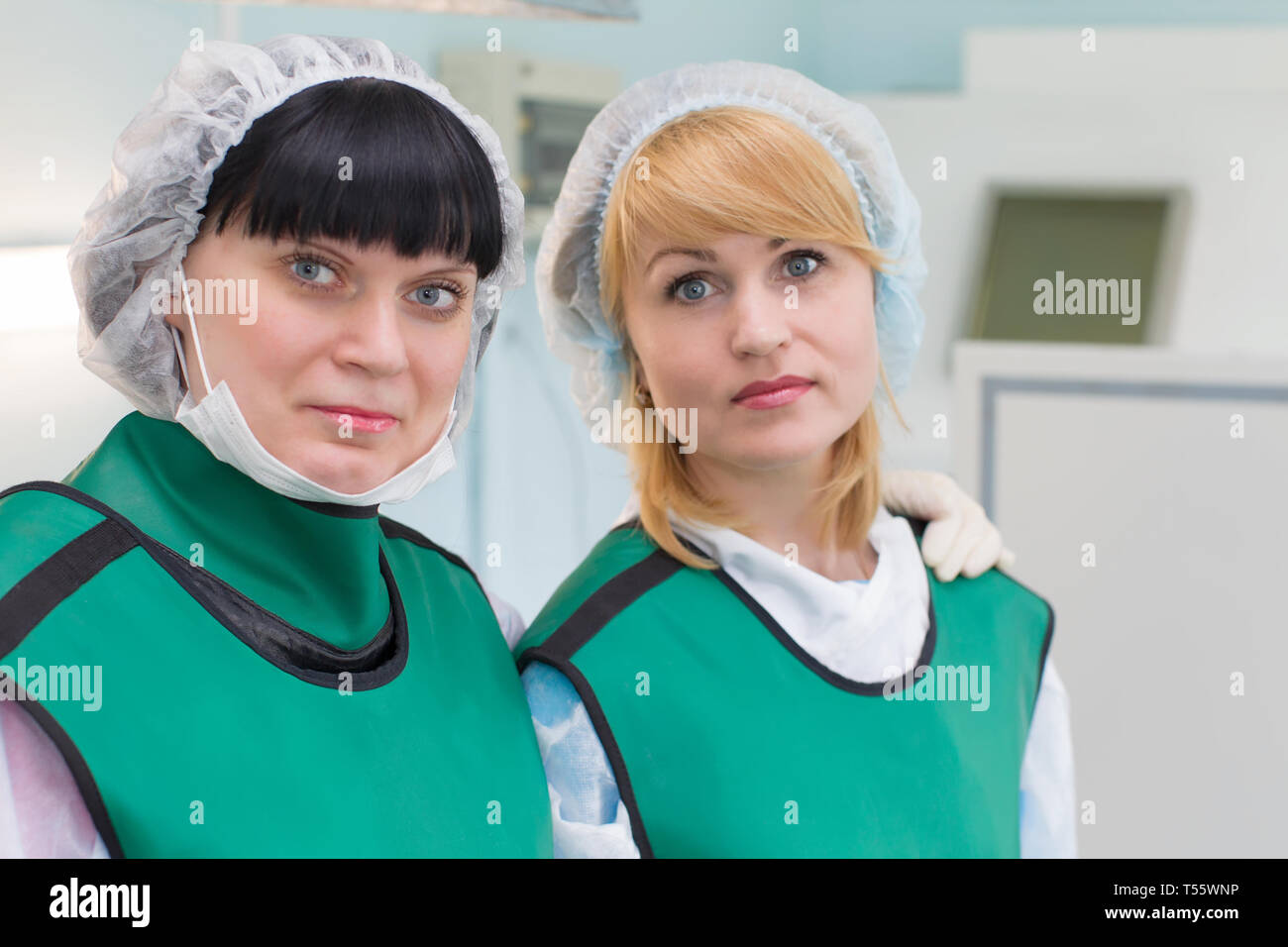 Two nurses meeting hi-res stock photography and images - Alamy