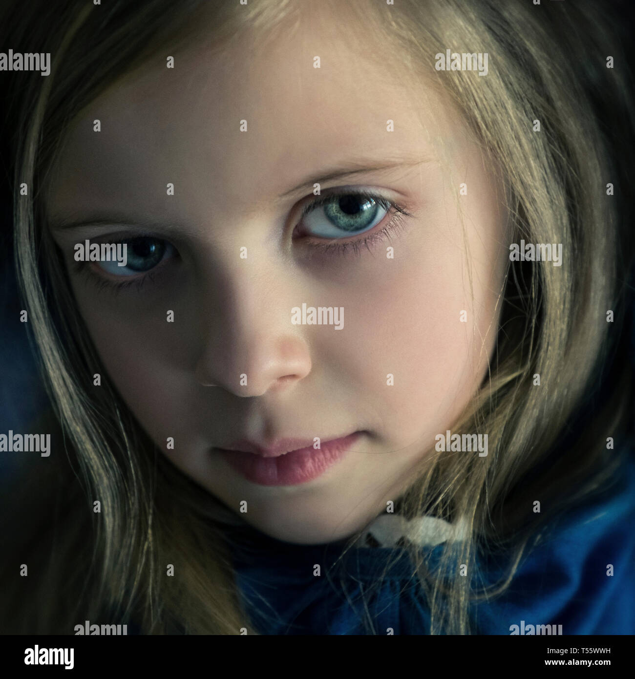 Close up shot girl hi-res stock photography and images - Alamy