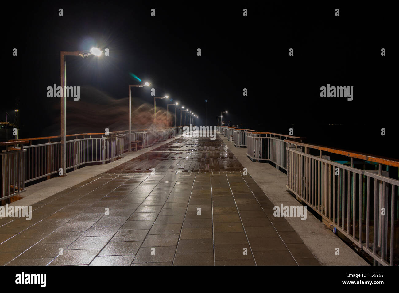 Night view after rain hi-res stock photography and images - Alamy