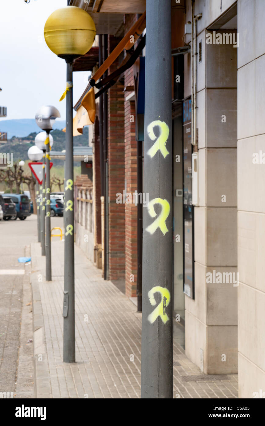 Yellow ribbons in a typical village in Catalonia, freedom for political prisoners, independence of Catalonia, Spain Stock Photo