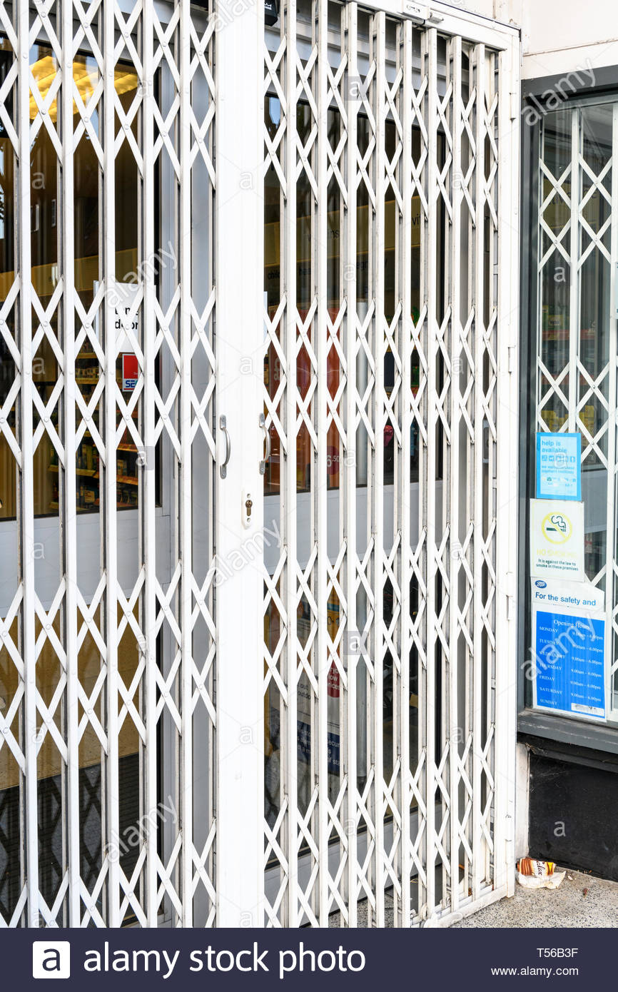 Grille Sliding Door High Resolution Stock Photography and Images Alamy