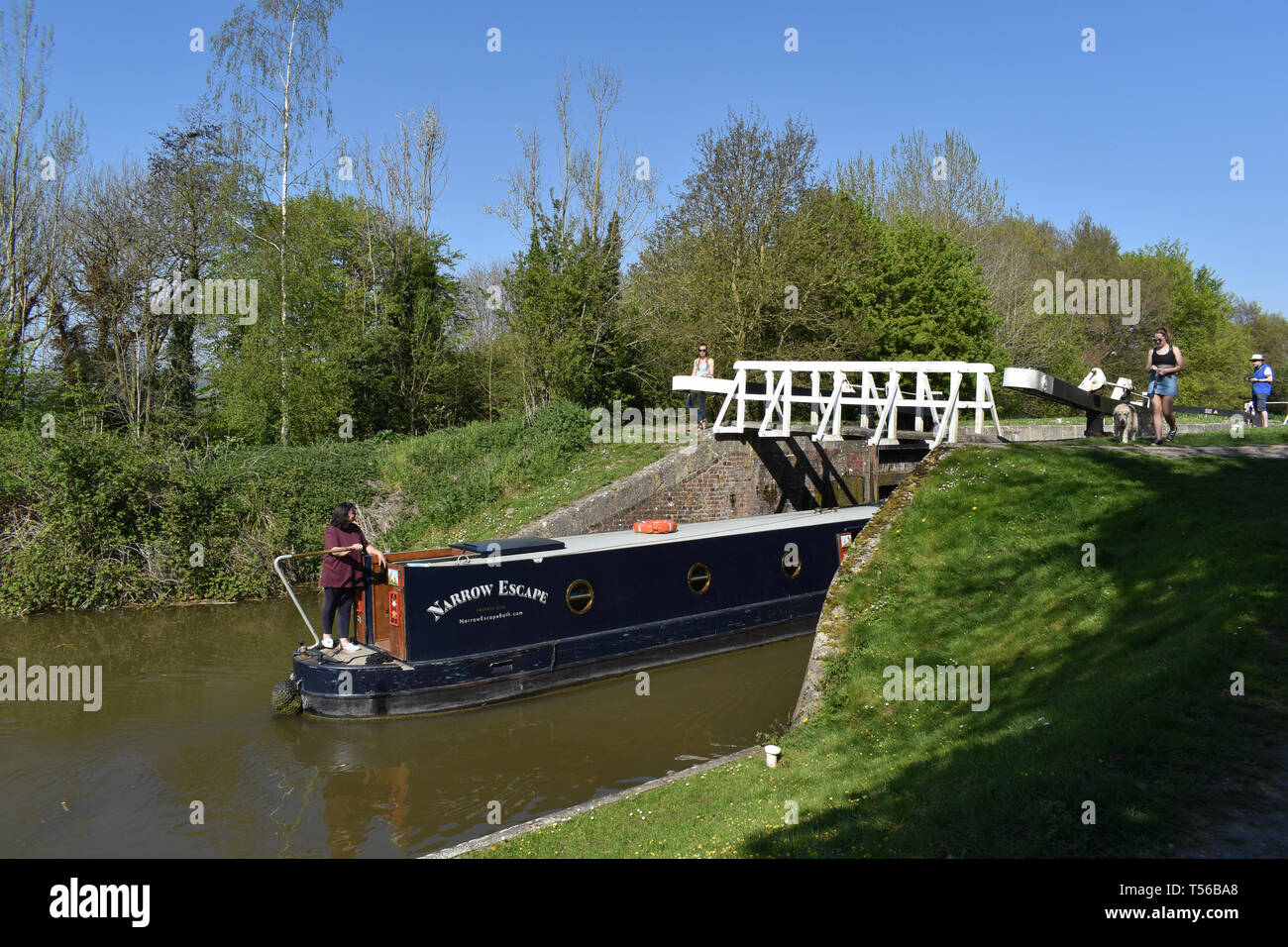 The and Avon canal at Devizes Stock Photo Alamy