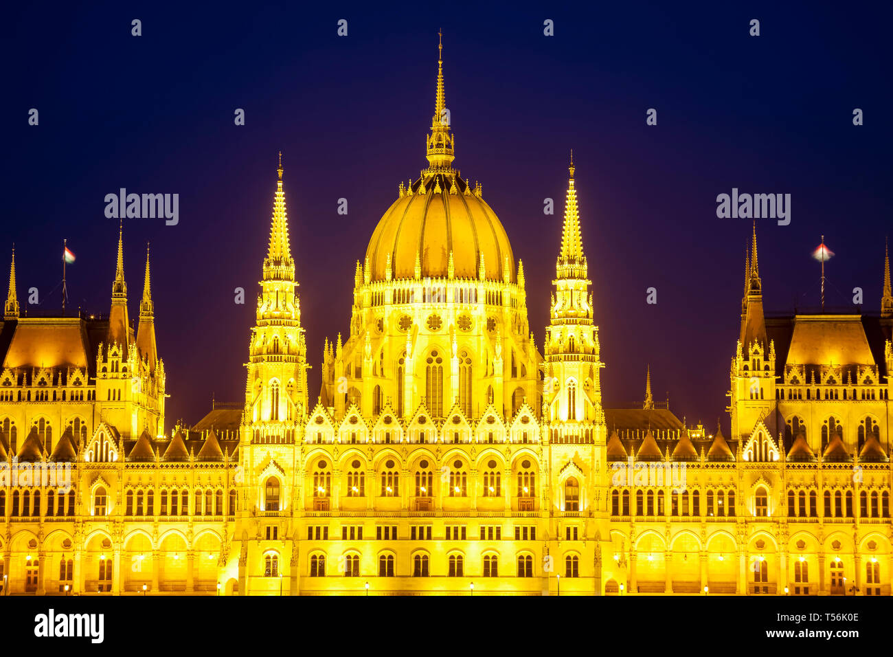 Hungarian parliament night view hi-res stock photography and images - Alamy