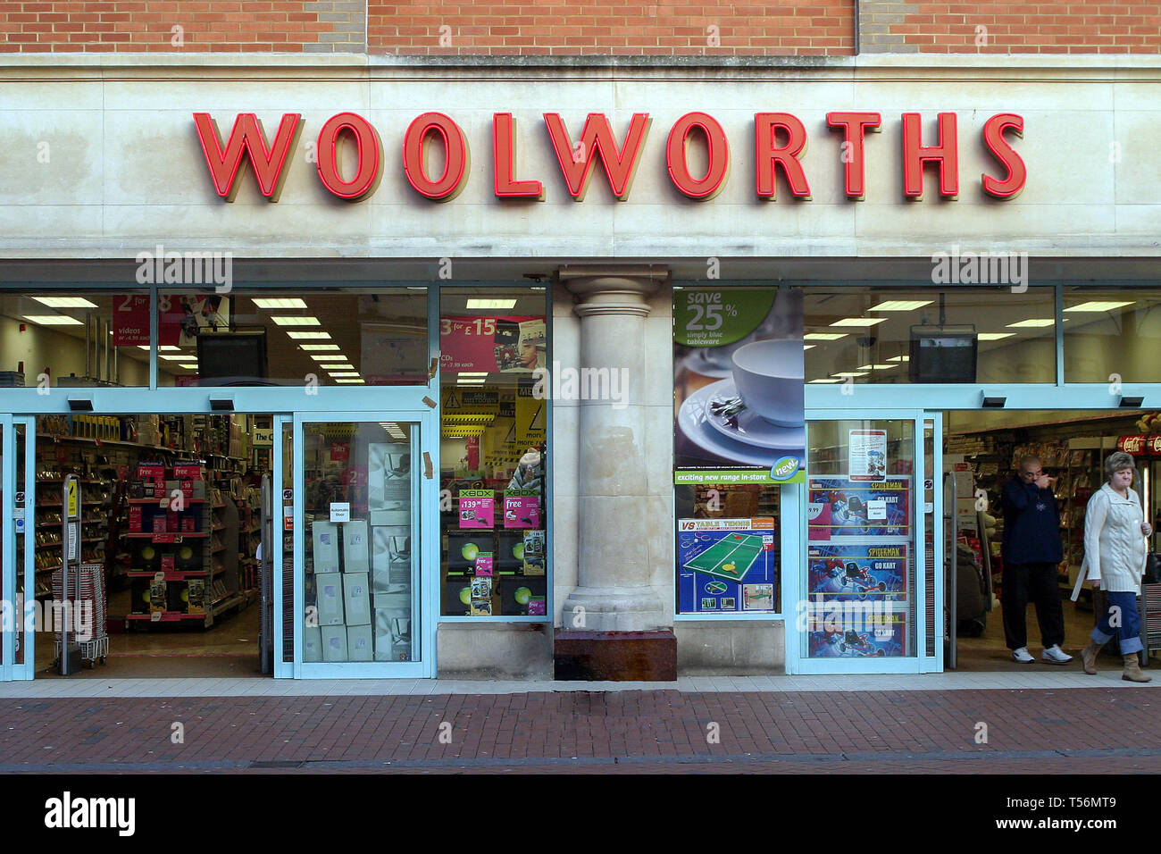 Woolworths, Reading 2004 Stock Photo Alamy