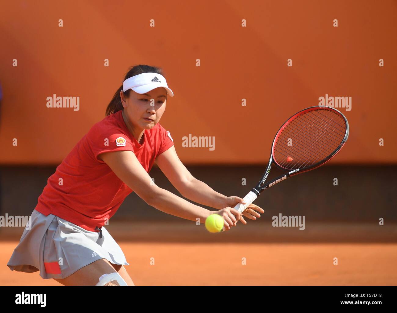 Anning. 22nd Apr, 2019. Peng Shuai of China returns the ball during a  women's singles first round match between Peng Shuai of China and Alexandra  Cadantu of Romania at 2019 Kunming Open