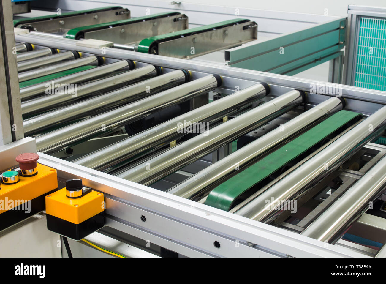 chain and conveyor
