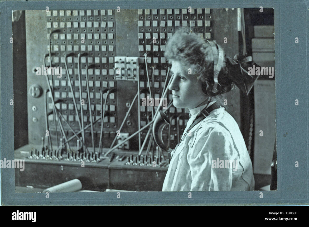 Telephone switchboard operator hires stock photography and images Alamy