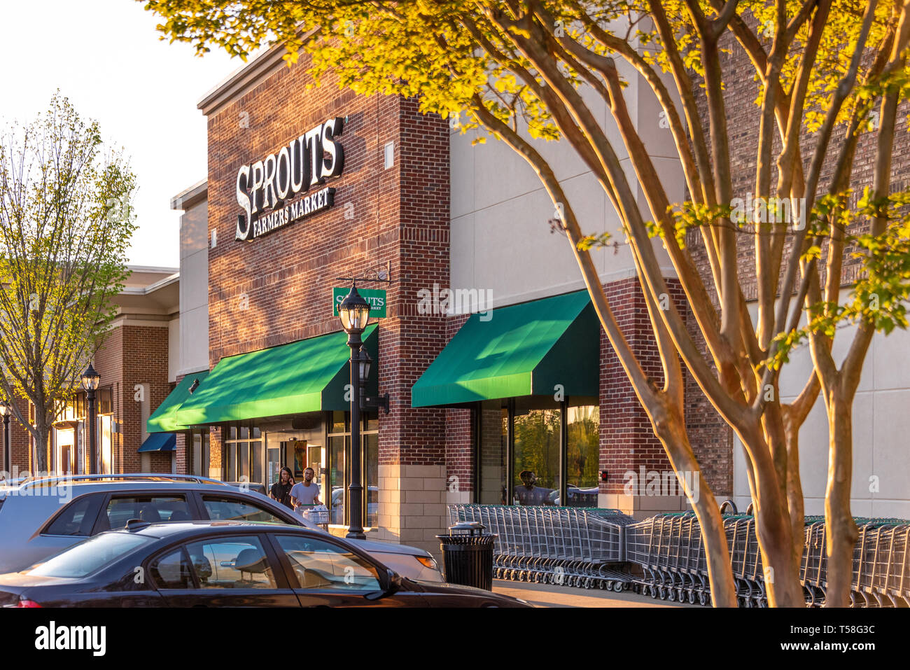 Sprouts Farmers Market grocery store in Metro Atlanta at The Shoppes at