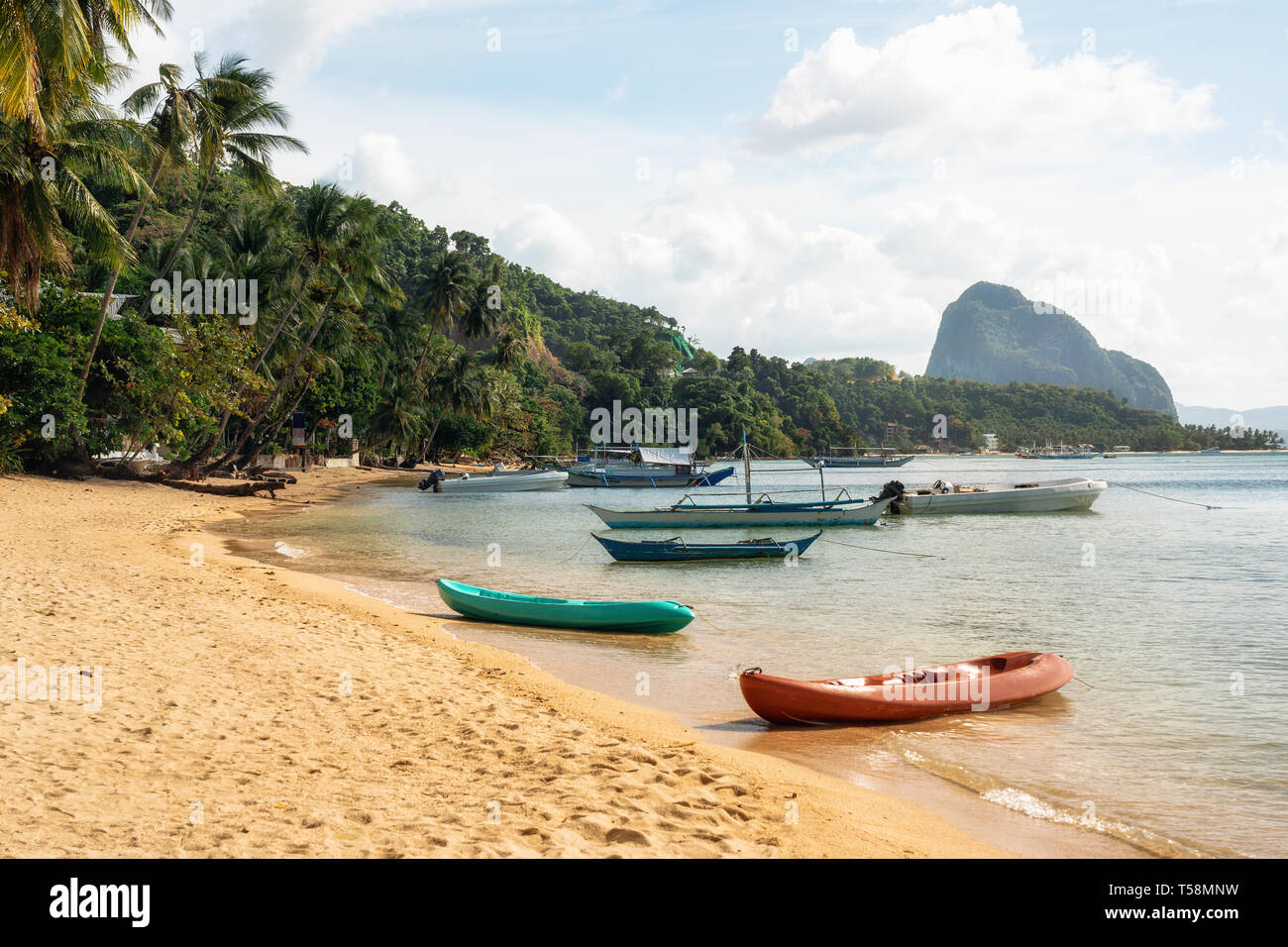 Corong Corong beach with traditional boats in El Nido, Palawan island, Philippines Stock Photo