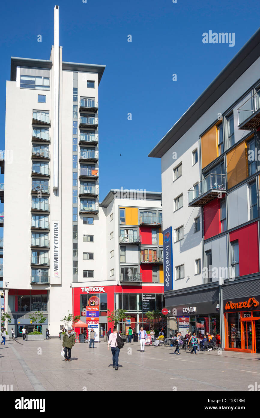 Travelodge & Wembley Central apartments, Wembley Central Square, High