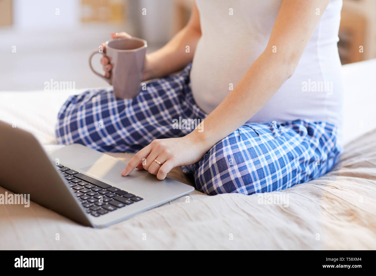 Woman anonymous bed hires stock photography and images Alamy