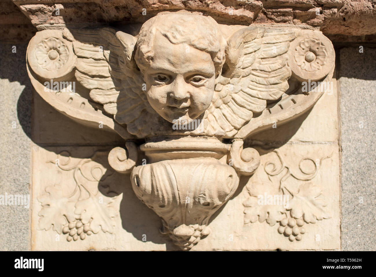 Cherub with wings hi-res stock photography and images - Alamy