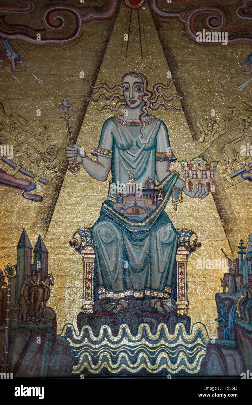 Detail of the Queen of Lake Mälaren depicted in ornate glass and gold mosaic by Einar Forseth in the Golden Hall in Stockholm City Hall Stock Photo