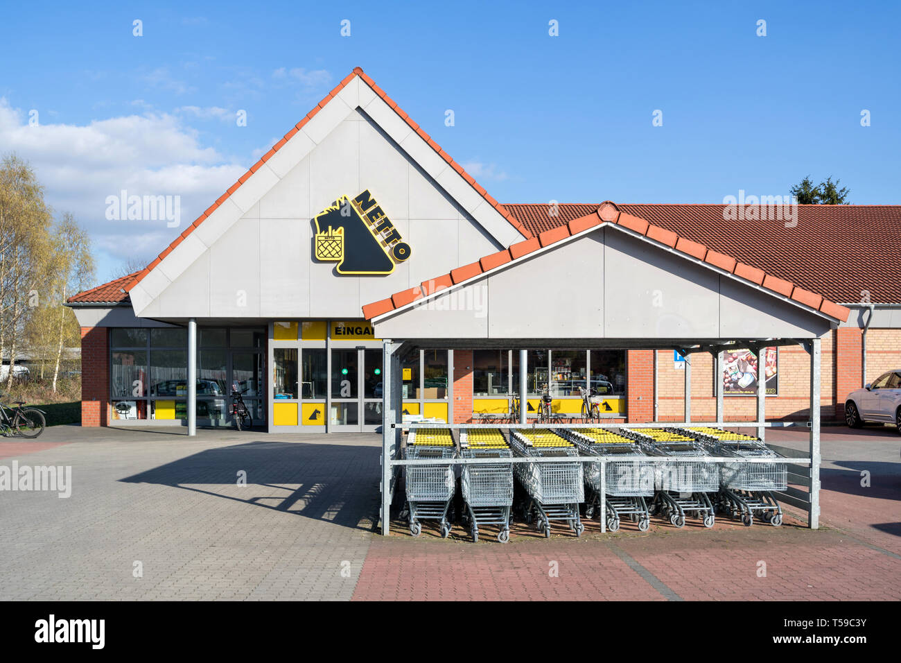 Netto branch in Quickborn, Germany. Netto is a discount operating in Denmark, Germany, Poland and Sweden Stock Photo - Alamy