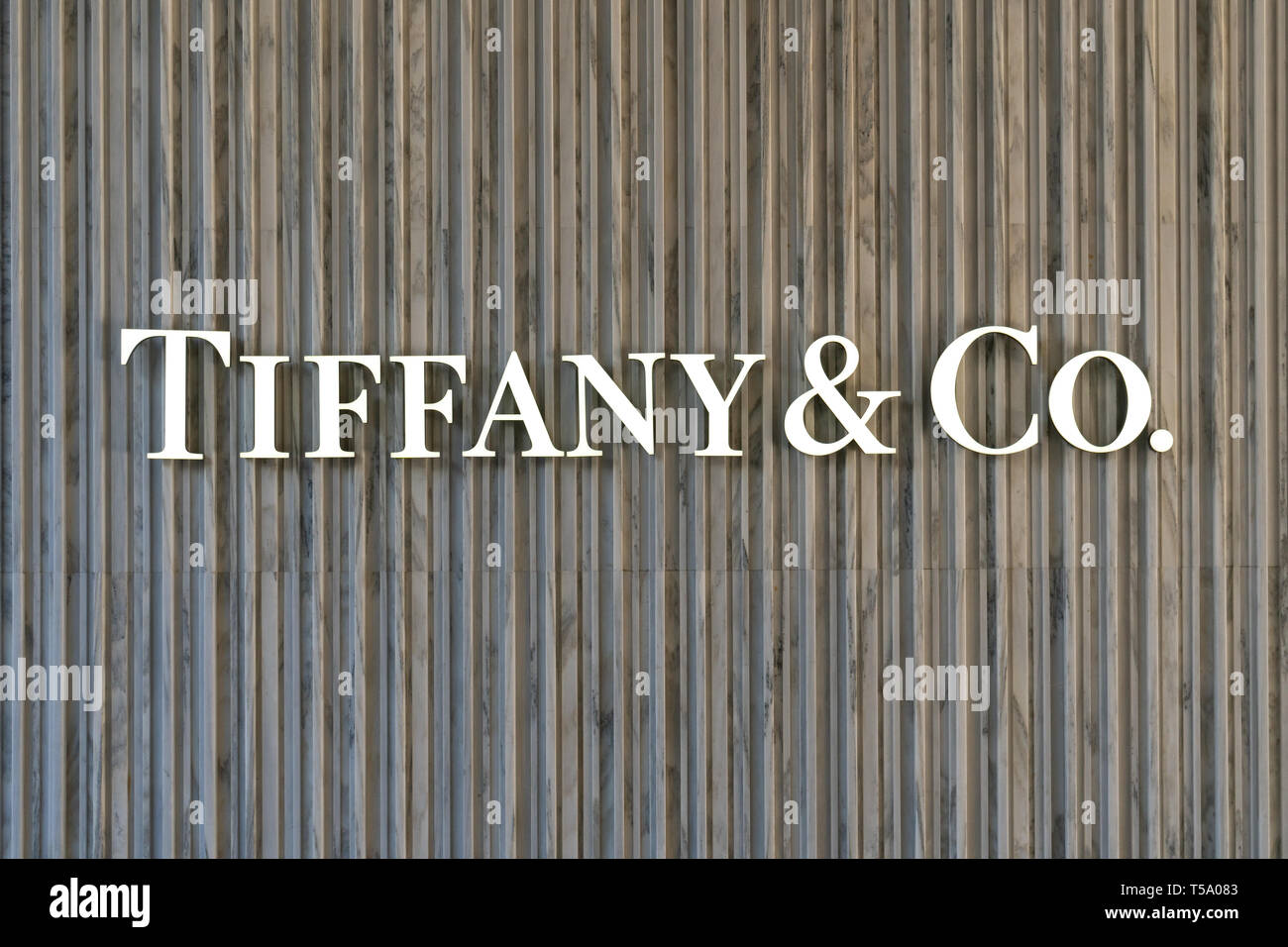 SANTA MONICA, CA/USA - APRIL 18, 2019: Tiffany & Company store exterior. Tiffany's is an American multinational luxury jewelry and specialty retailer. Stock Photo