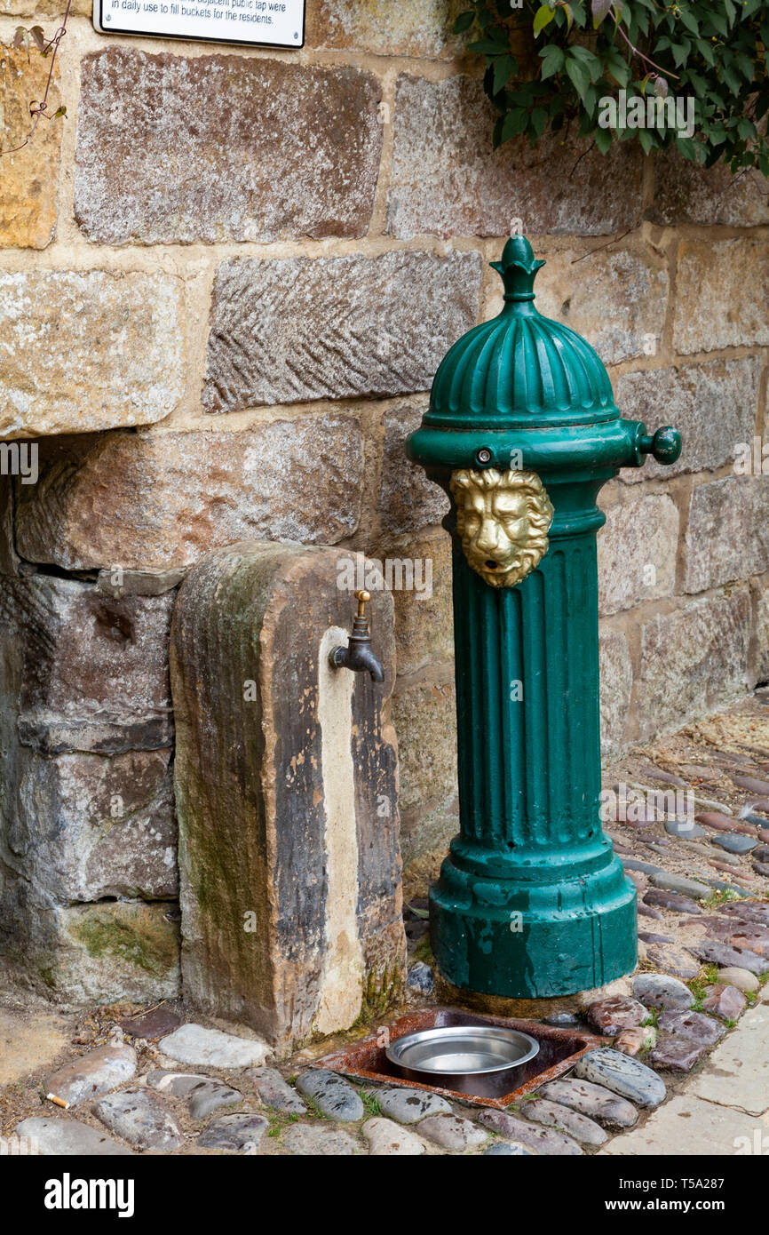 Victorian water fountain hires stock photography and images Alamy