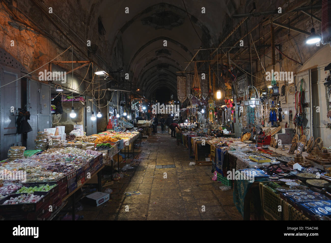 Folkloric shops in jerusalem hires stock photography and images Alamy